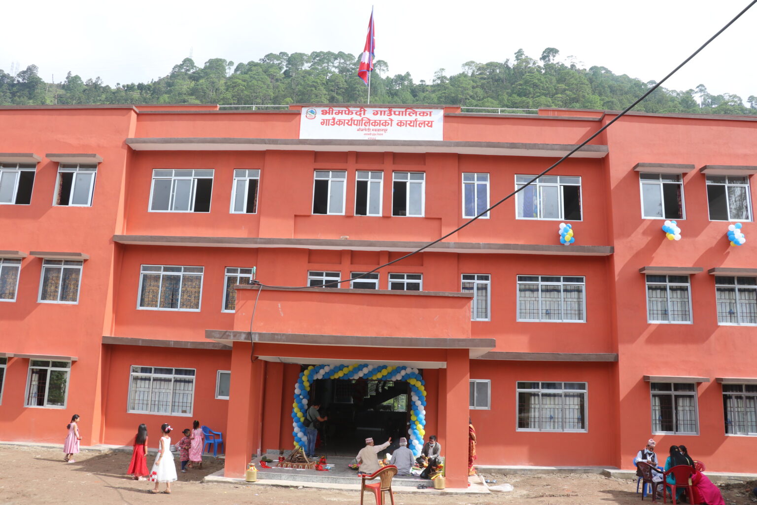 भीमफेदी गाउँपालिका सर्यो आफ्नै भवनमा, मुख्यमन्त्री पौडेलद्वारा उद्घाटन