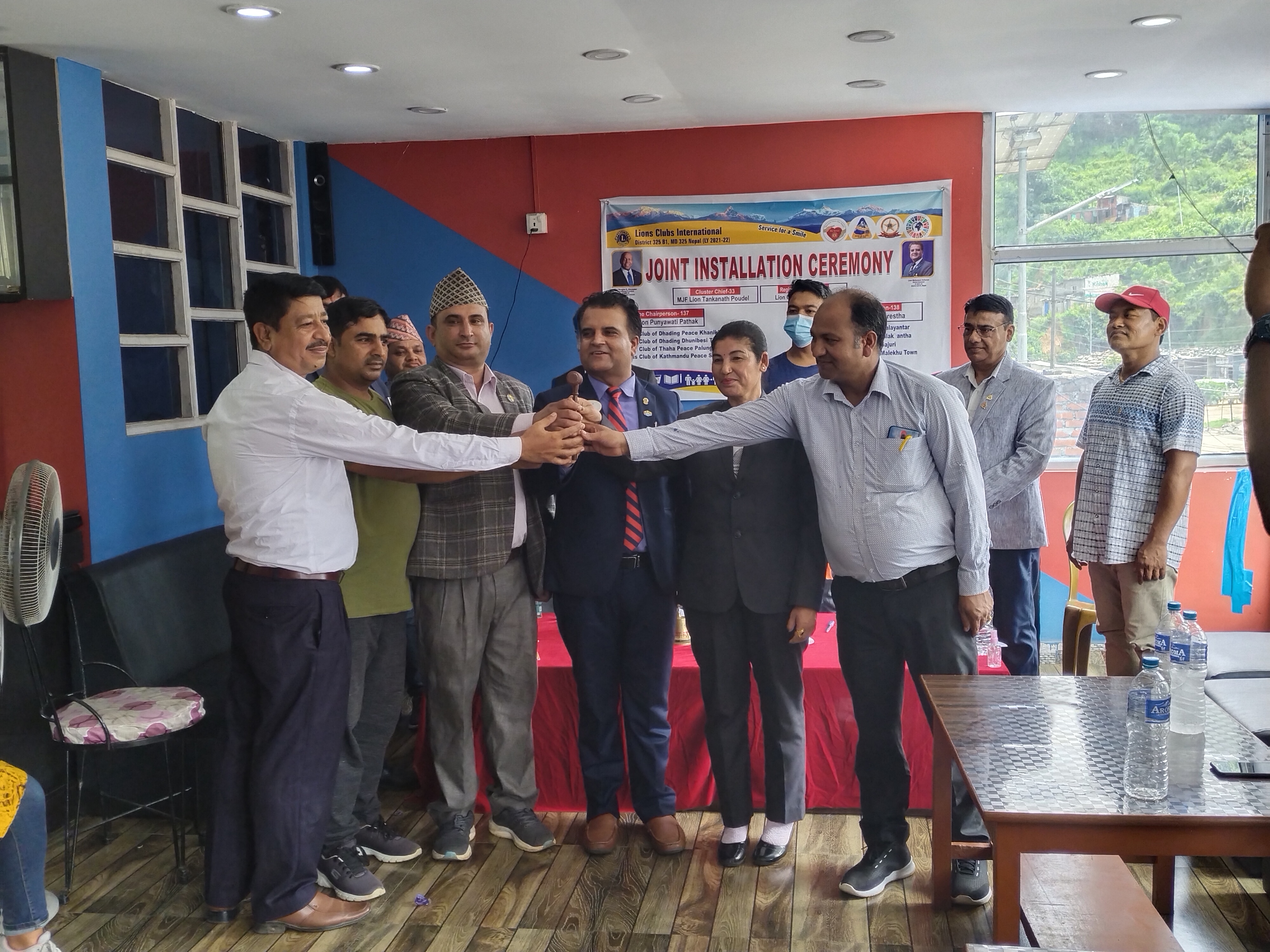 थाहा पिससहित ७ वटा लायन्सको पदस्थापन मलेखुमा सम्पन्न