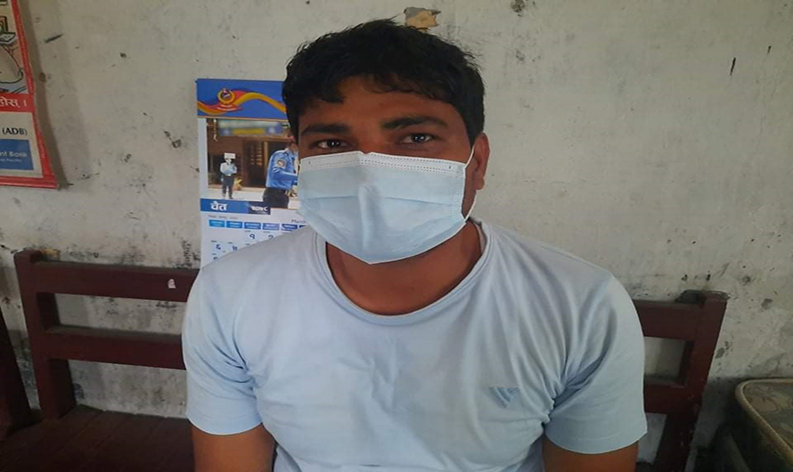 नक्कली चिकित्सक दुई वर्ष पछि पक्राउ