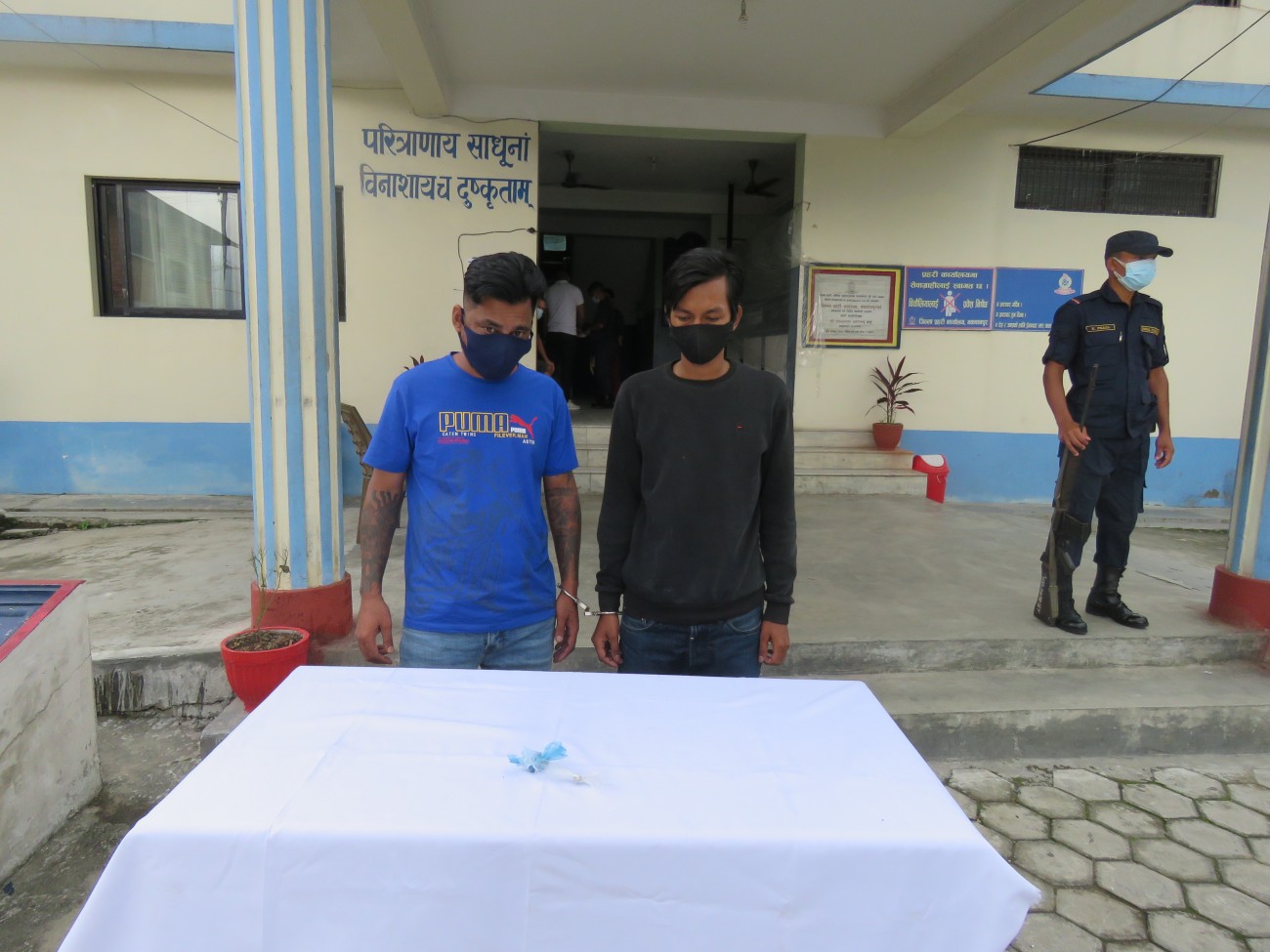 हेटौँडाबाट लागुऔषध सुधार केन्द्र संचालकनै गाँजा सहित पक्राउ