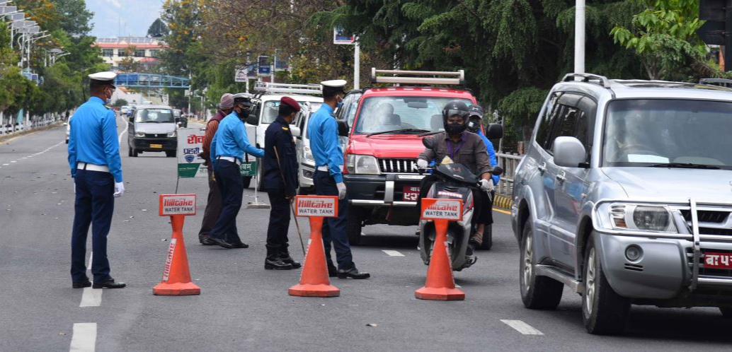 अब सहकारी र रेमिट हप्तामा दुई दिन मात्रै खुल्‍ने, सर्वसाधारण घर बाहिर निस्कन पाउने